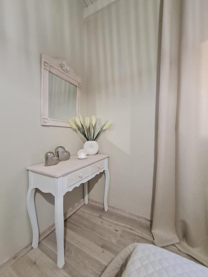 Ornament: Infinite Nature Villa Dhafnes 외부 사진
