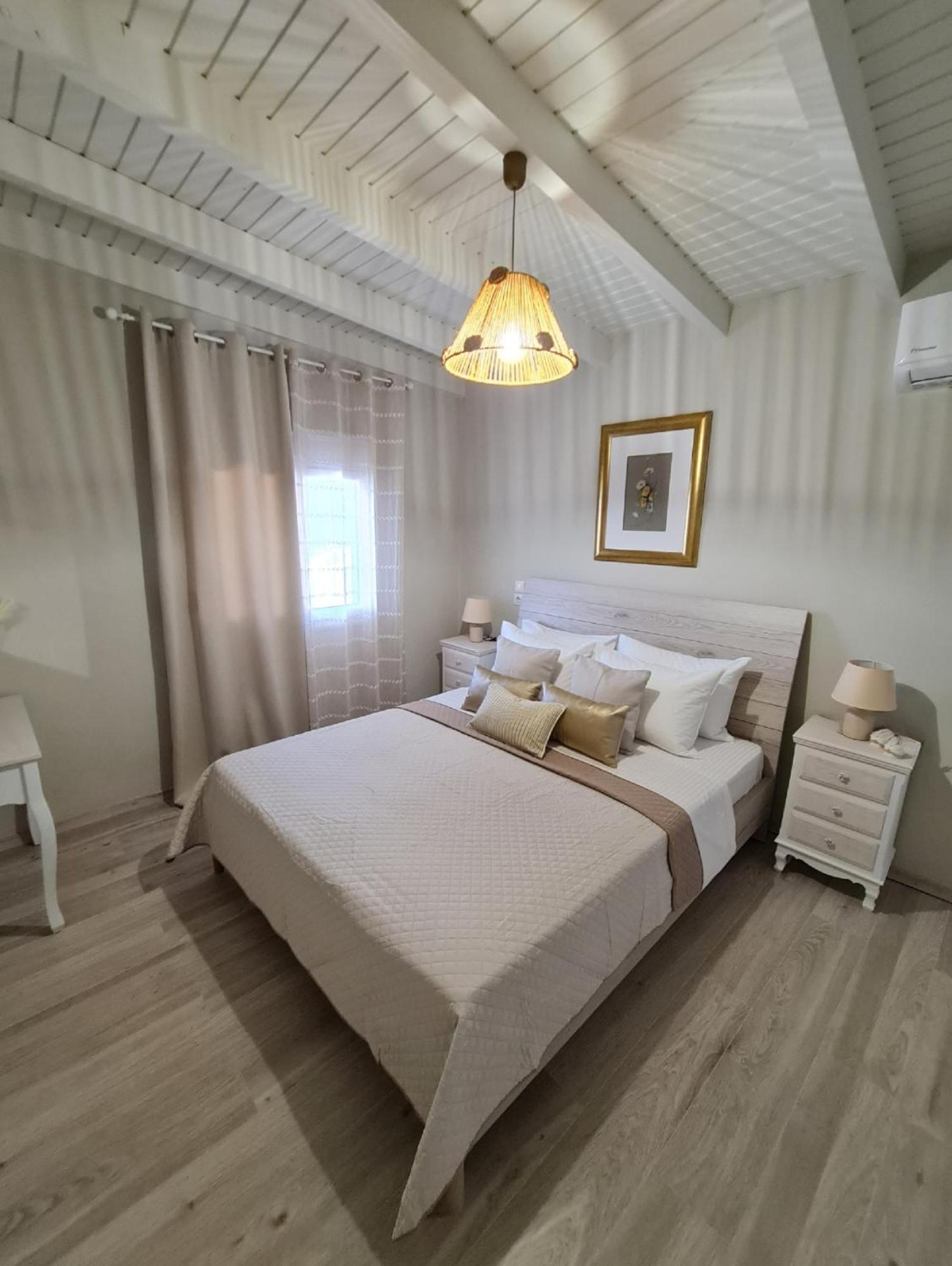 Ornament: Infinite Nature Villa Dhafnes 외부 사진