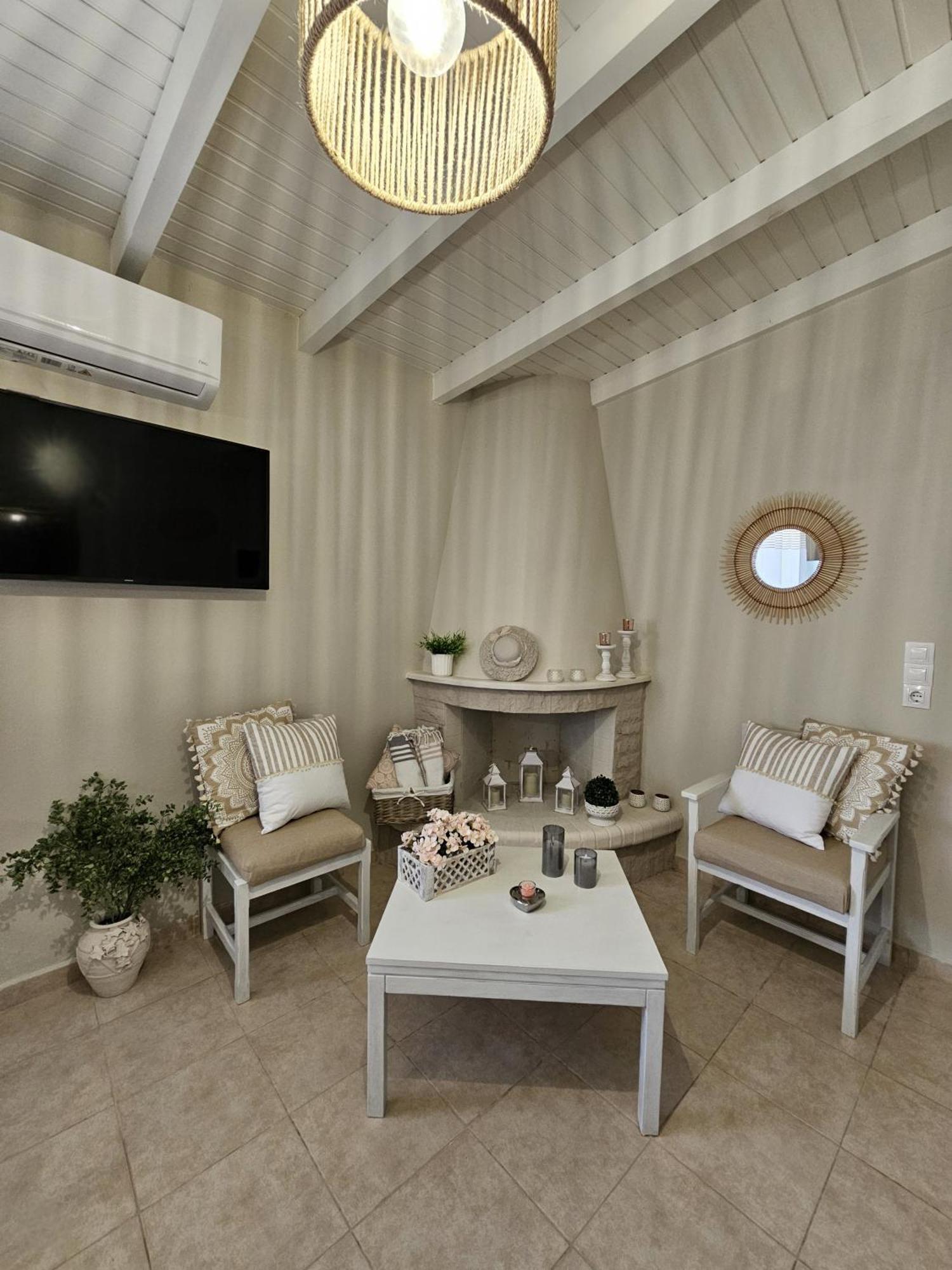 Ornament: Infinite Nature Villa Dhafnes 외부 사진